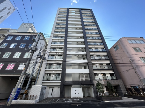 【クレアホームズ札幌医大前プレステージ】外観