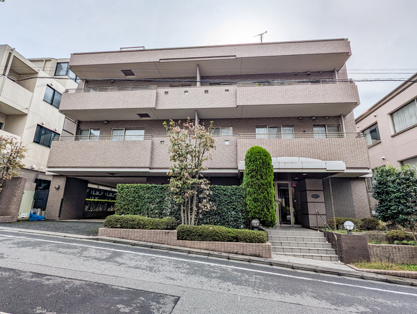 【サヴァリン市ヶ谷】外観