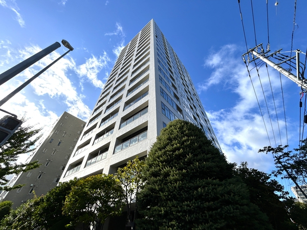 【Brillia Tower近代美術館前】外観