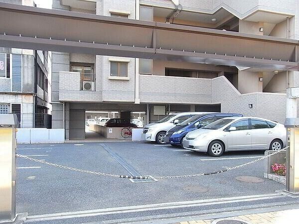 【グランドール倉敷美和】駐車場