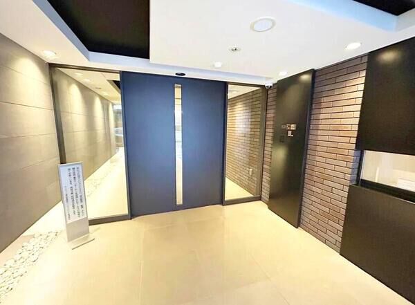 【サンウッド東京茅場町パークフロント】エントランス