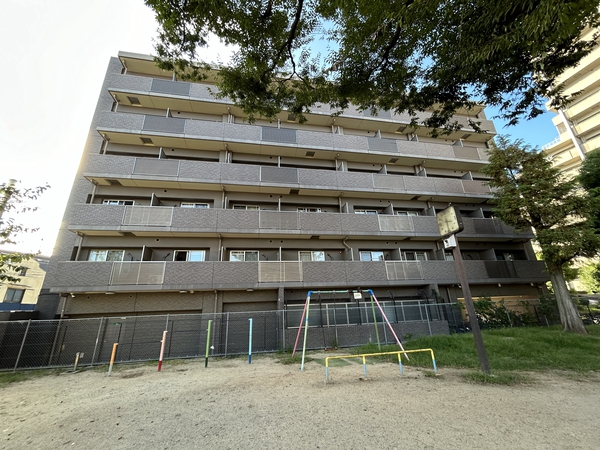 【クレアート大阪EAST G4】外観