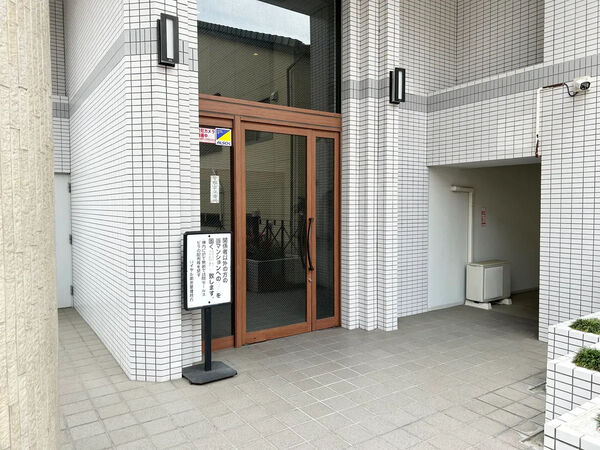 【ロイヤル御池】エントランス１