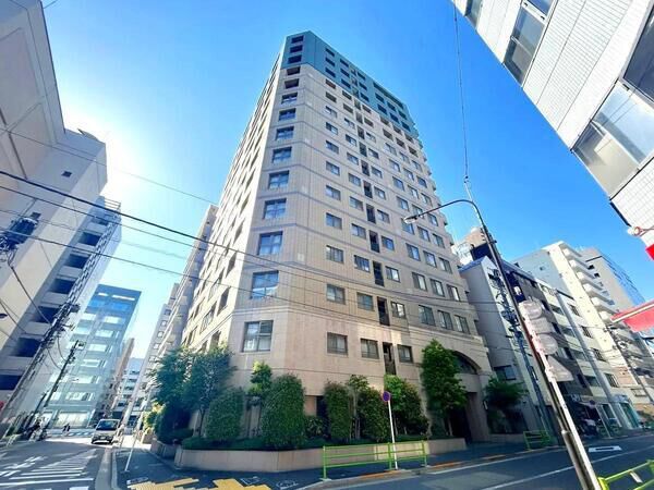 【グラーサ銀座イースト】外観1（開放感ある角地に立地）