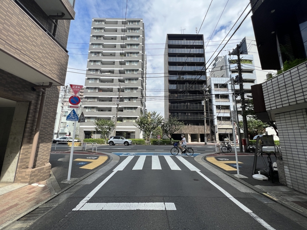 【ロイヤルアメニティー大森】前面道路