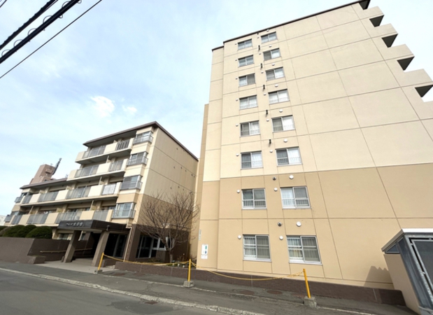 ファミール大谷地