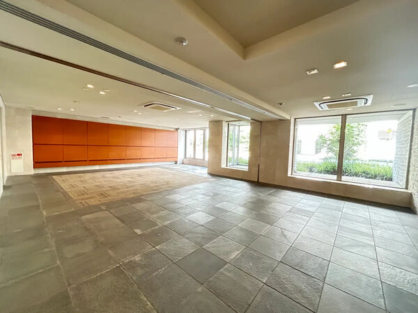 【ローレルコート立花町】ロビー