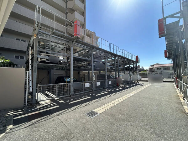 【ローレルコート立花町】駐車場 【ローレルコート立花町】駐車場