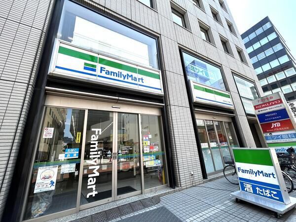 ファミリーマート大宮仲町2丁目店 約90m ファミリーマート大宮仲町2丁目店 約90m