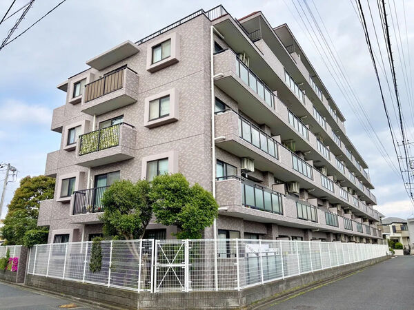 【ライオンズマンション藤沢弥勒寺】外観