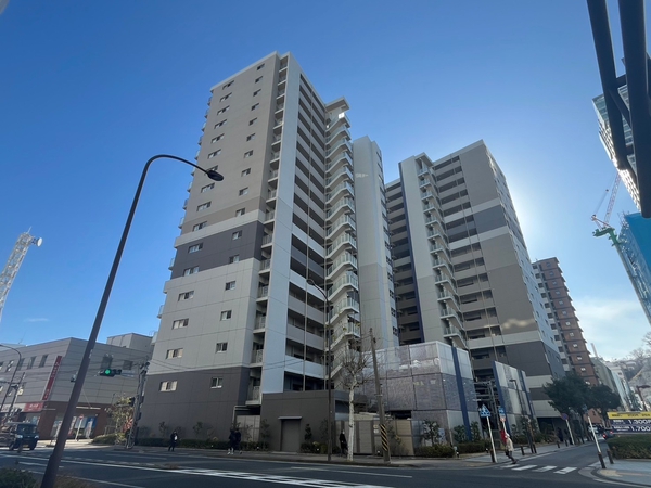 【バウス横須賀中央】外観
