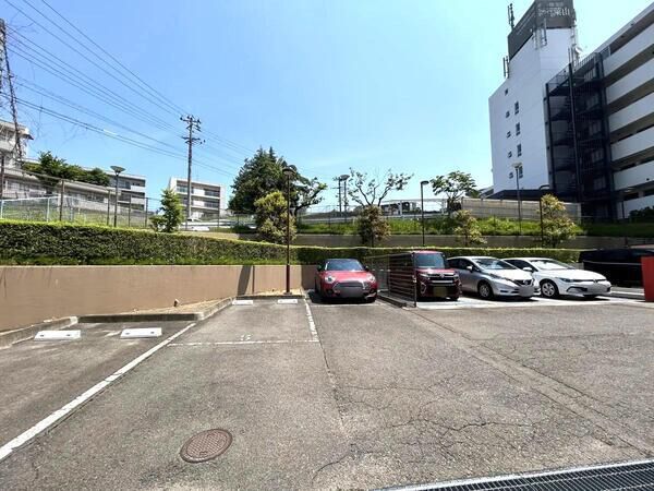 (駐車場) (駐車場)