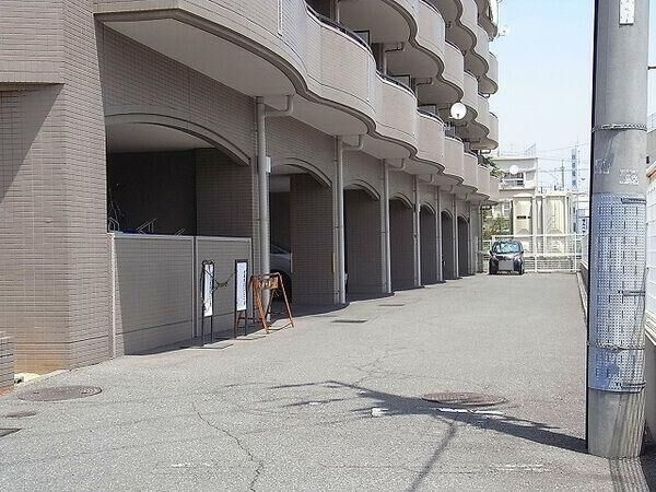 【朝日プラザ倉敷ミレニアム】駐車場