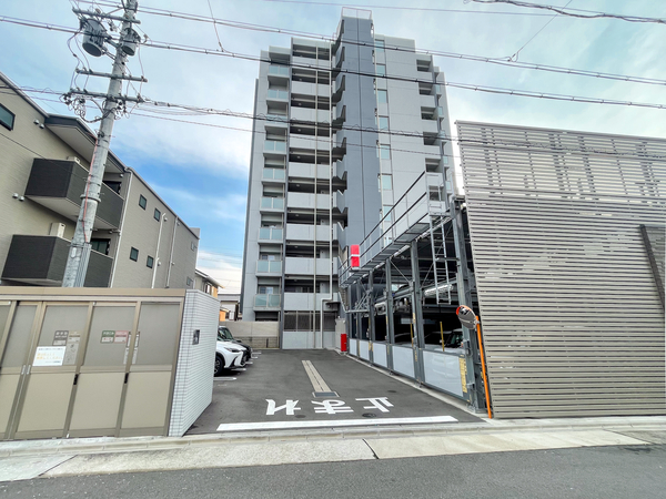 【ファミリアーレ岩塚】外観