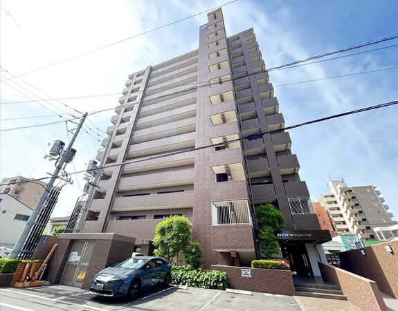 【アルファライフ岡大医学部前】外観2