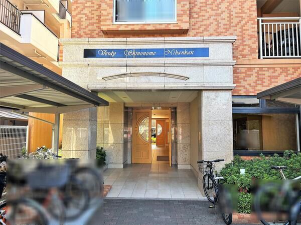 【ヴェルディ東雲弐番館】エントランス