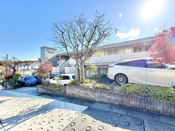 【パルシオ東山元町】共用部分(駐車場) 【パルシオ東山元町】共用部分(駐車場)