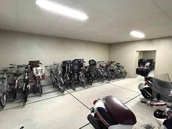 (駐輪場)1 (駐輪場)1