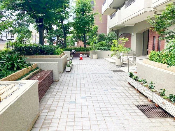 【谷町グランドハイツ】エントランス