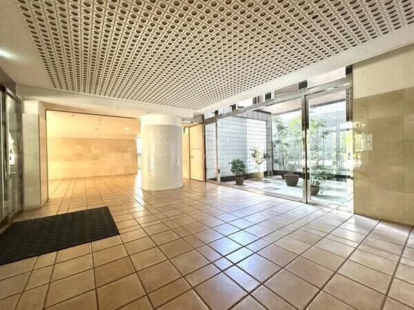 【ルイシャトレ本町西】エントラン1 【ルイシャトレ本町西】エントラン1