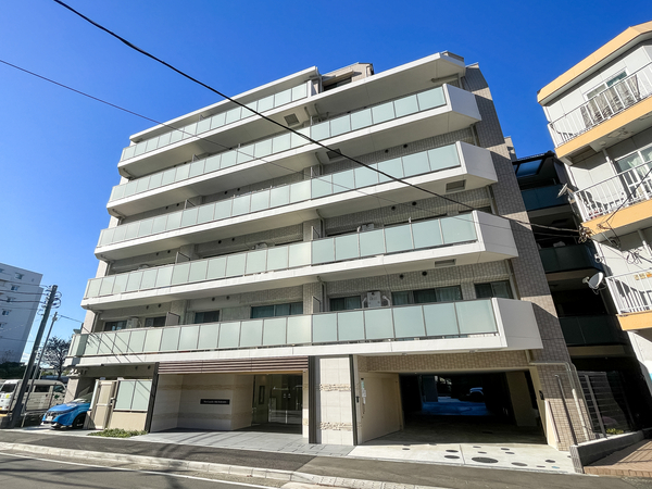 【ミオカステーロ大倉山】外観