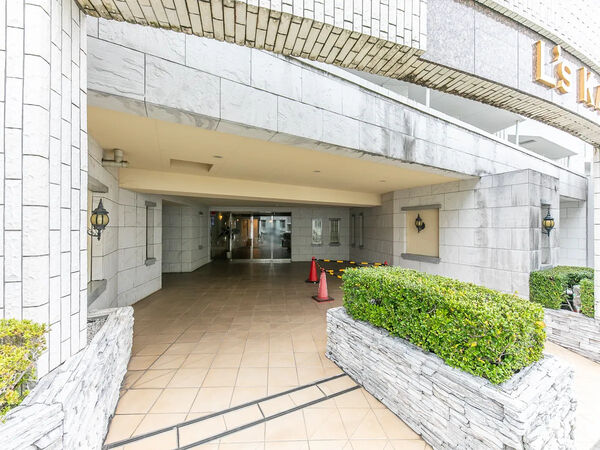 【エルズ上大岡レジデンス】エントランス