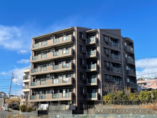 【グレイス鶴ヶ峰Ⅲ】外観