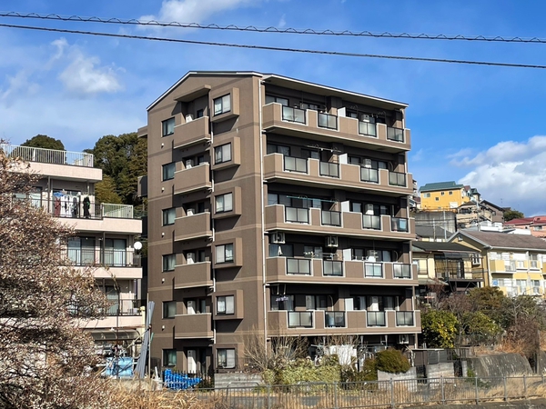 【グレイス鶴ヶ峰Ⅲ】外観