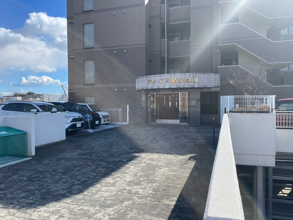 【グレイス鶴ヶ峰Ⅲ】エントランス