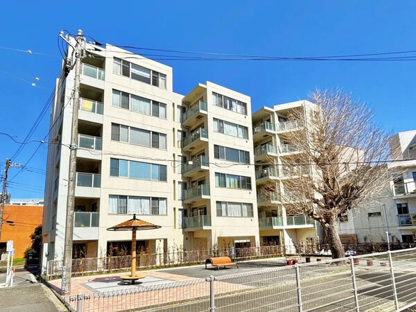 【トースト金沢八景】外観1