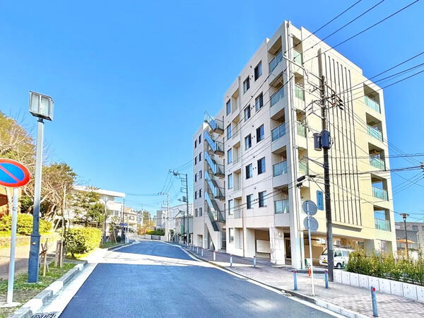 【トースト金沢八景】外観3