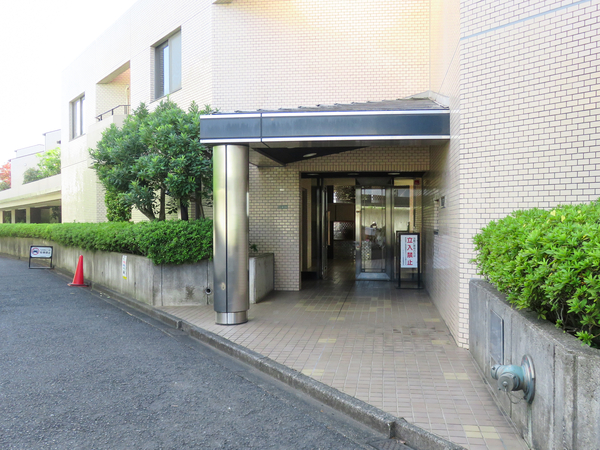 【ユーロハイツ成城南】エントランス