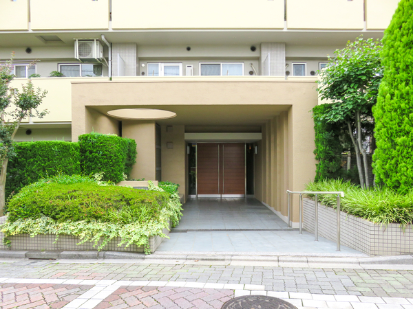 【藤和シティホームズ高円寺南】エントランス 【藤和シティホームズ高円寺南】エントランス