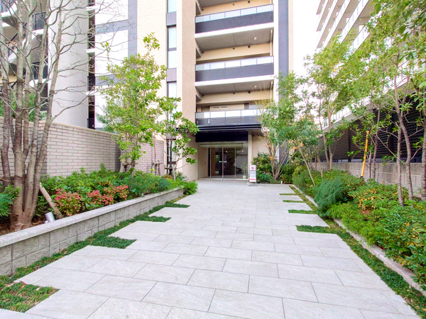 【デュオヴェール川口芝テラス】エントランス 【デュオヴェール川口芝テラス】エントランス