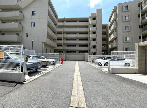 【ザ・マスターズフォート】共用部分(駐車場) 【ザ・マスターズフォート】共用部分(駐車場)