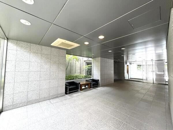 【ザ・マスターズフォート】エントランス2 【ザ・マスターズフォート】エントランス2