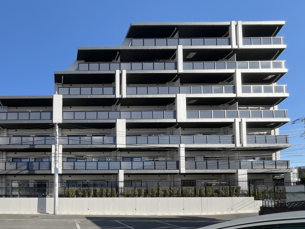 【プレシス横浜新杉田】外観