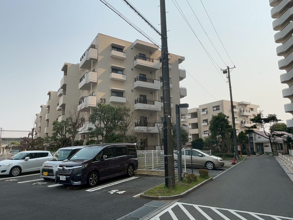 【谷津パークタウン弐番街32号棟】外観