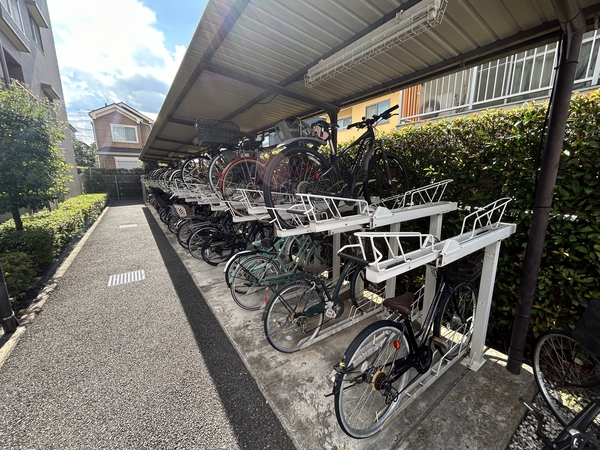 【レーベンハイム大宮奈良町】駐輪場