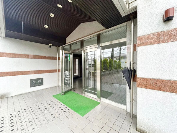 【グランコート若林】エントランス