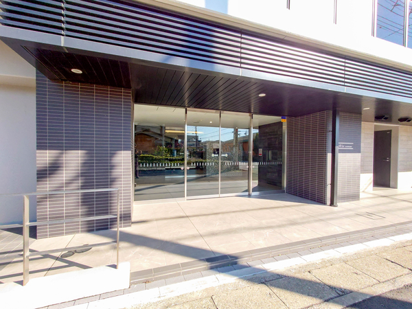 【ヴィルレ春日部】エントランス