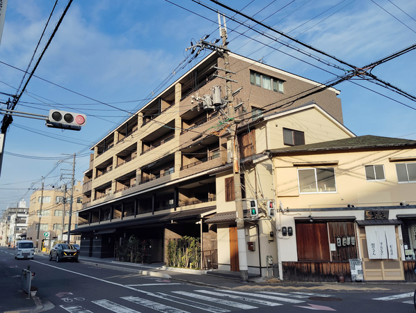 【パラドール御所西グランデ】外観