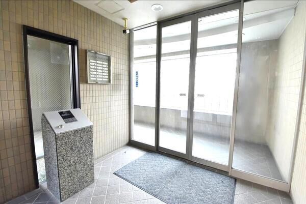 【プレステージ津島】エントランス1 【プレステージ津島】エントランス1