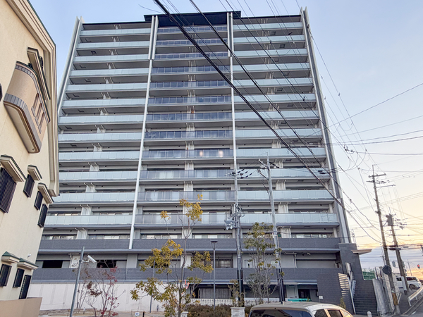 【レ・ジェイド樟葉】外観