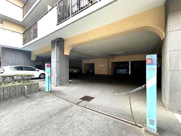 【南薬院パークマンション】駐車場ゲート