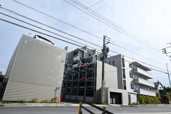 【バンベール藤が丘ヒルズ】外観