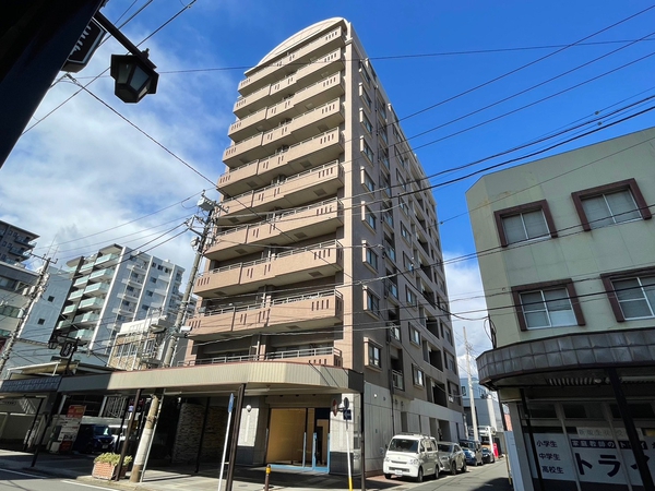 【共立栄町マンション】外観