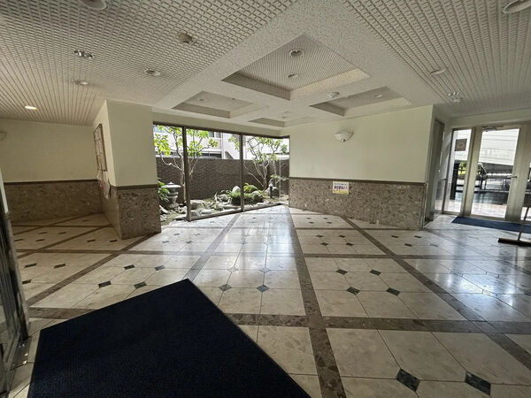 【サンリヤン姪浜】エントランス 【サンリヤン姪浜】エントランス