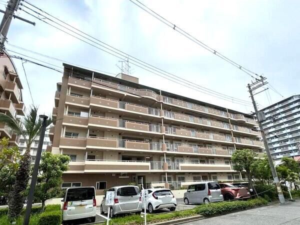 【サンヴァリエ苅田】1号棟　外観