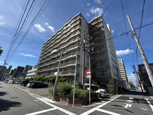 【マンション桜山アイリス】外観